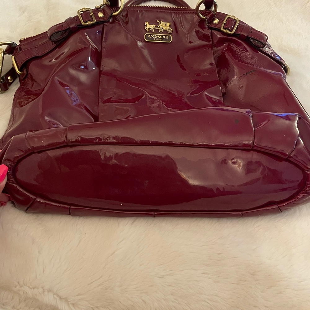 🎀 Authentic Coach Large Madison Sophia-Crimson 🎀 - Picture 2 of 10